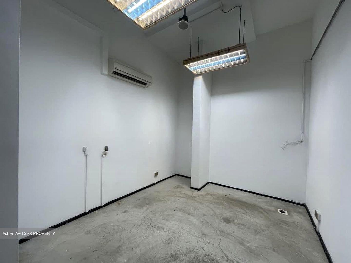 The Promenade@Pelikat (D19), Shop House #570950551